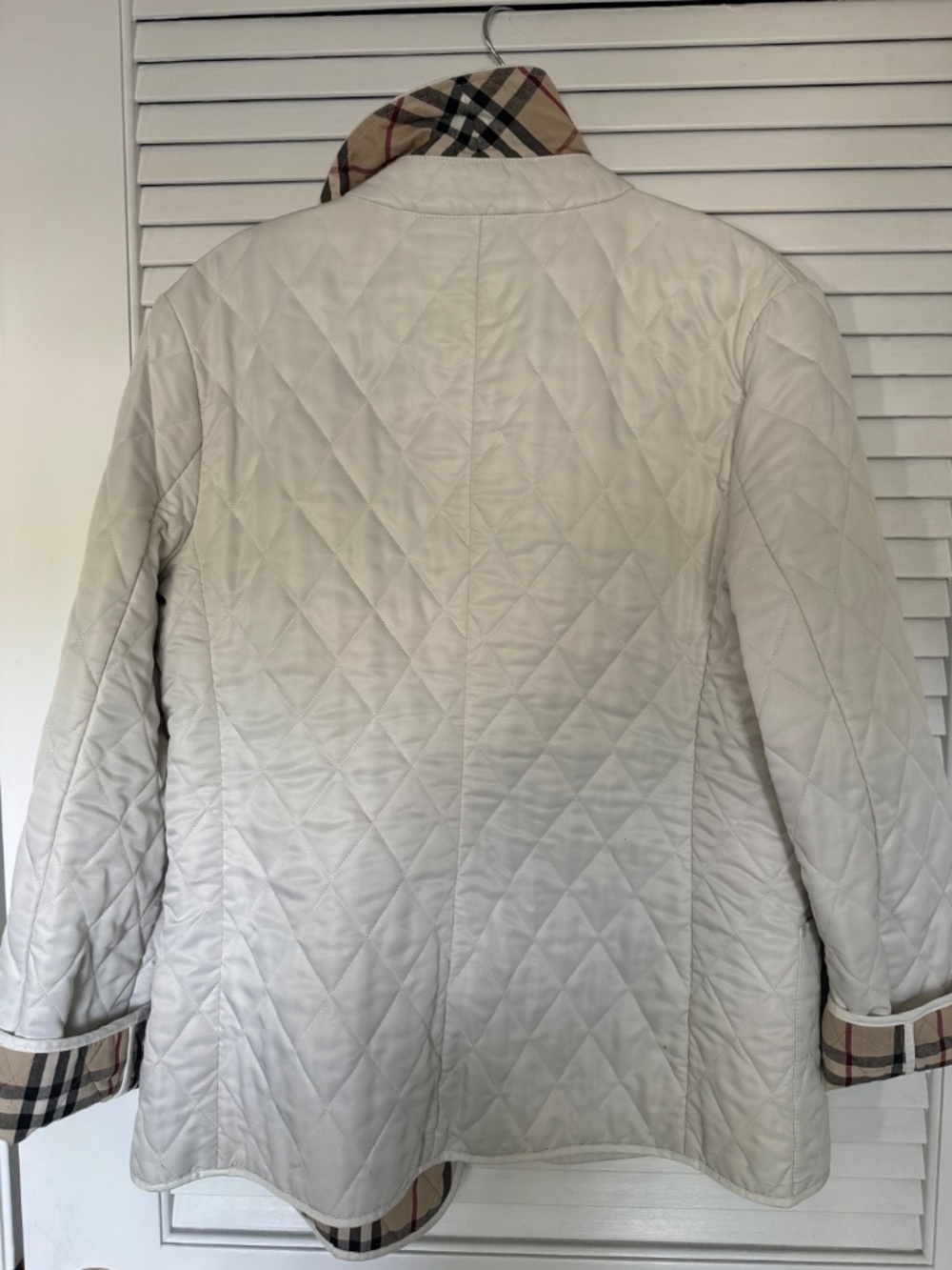 Authentic Burberry quilted coat- signature nova check lined jacket- Size M - Picture 4 of 11